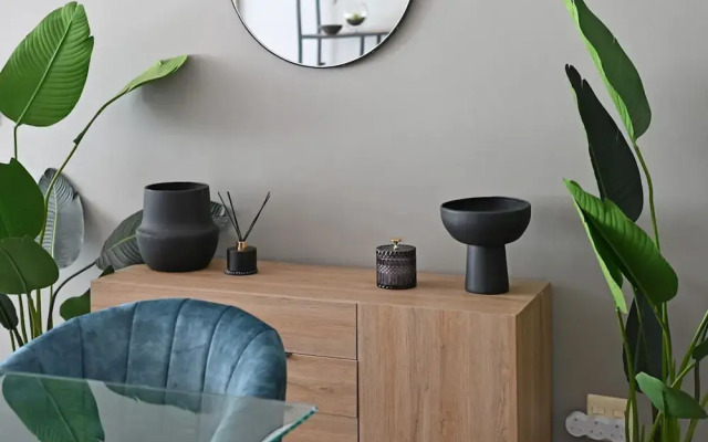 Modern 3-bed Apt Designer Touch Mountain Views