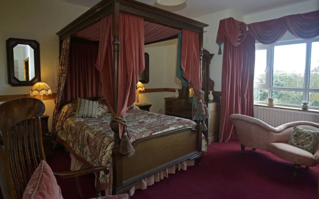 Moyglare Lodge B&B