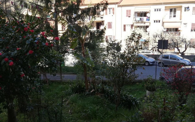 Là Mì Cà