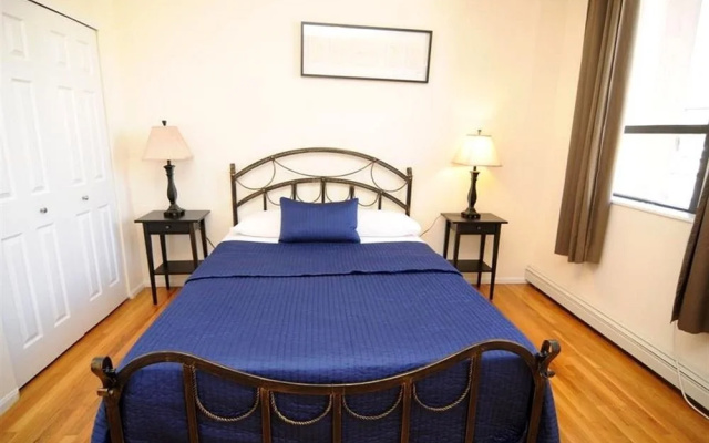 Brooklyn Deluxe Suite Apartments