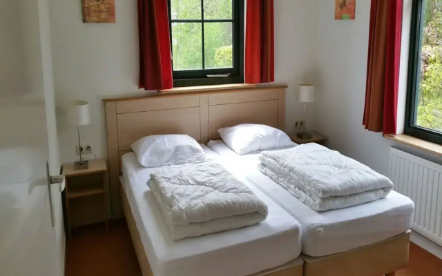 Cozy Furnished House with Garden near Nature Reserve