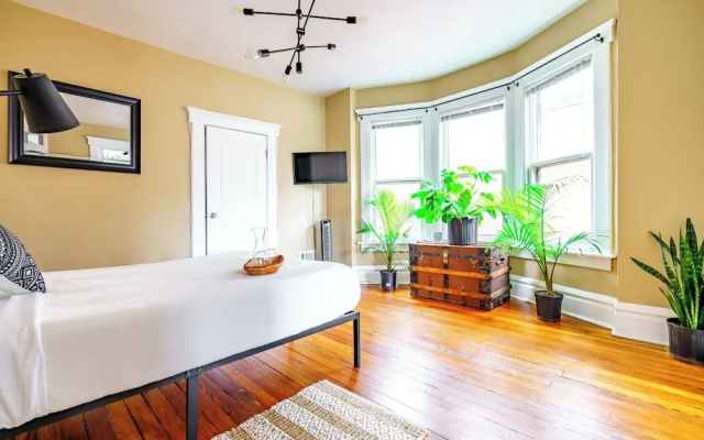The Parkside by Jungle House – Short North Boutique Suites