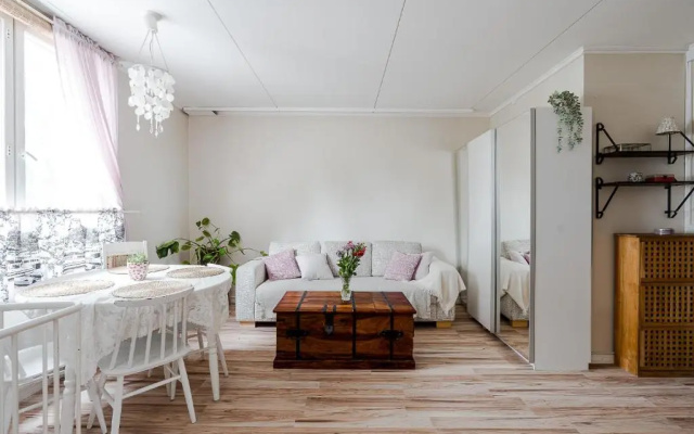 Unique wooden house apartment close to Logomo and downtown