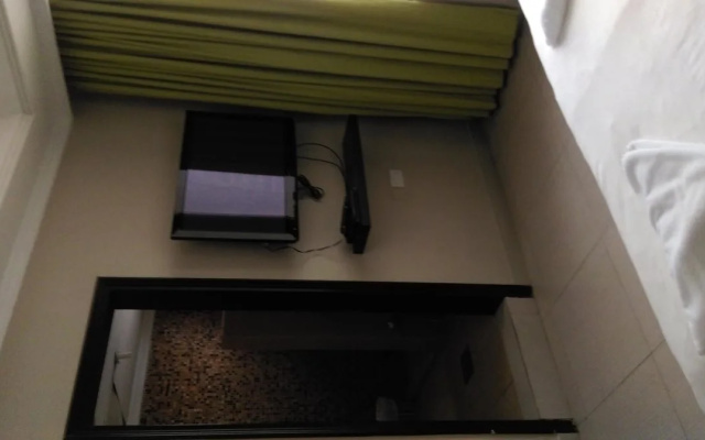 Paradi City Suites