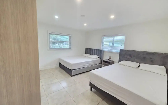 Modern Home in Hallandale Beach