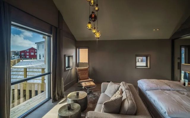 Henningsvær Bryggehotell - by Classic Norway Hotels