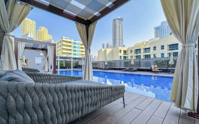 Super Luxury Flat Design with Sea View