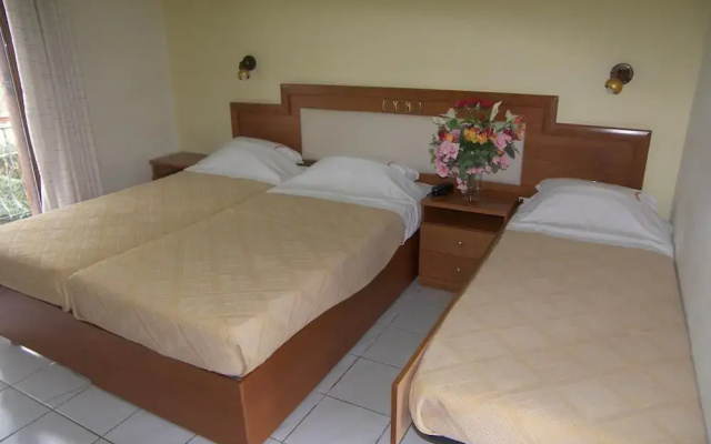 Castello Rosso Hotel