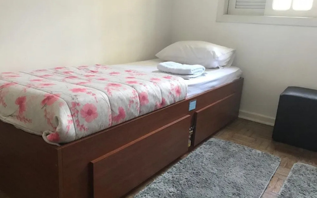 Hostel B2B