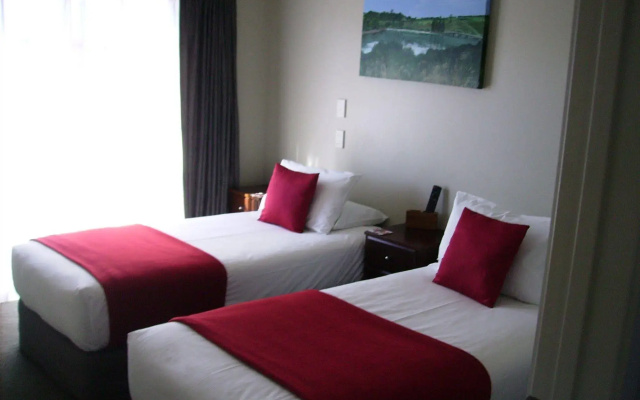 Albert Court Motor Lodge