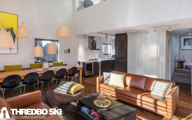 Snowbound Chalet 8