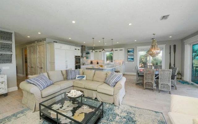 Bay View Beauty