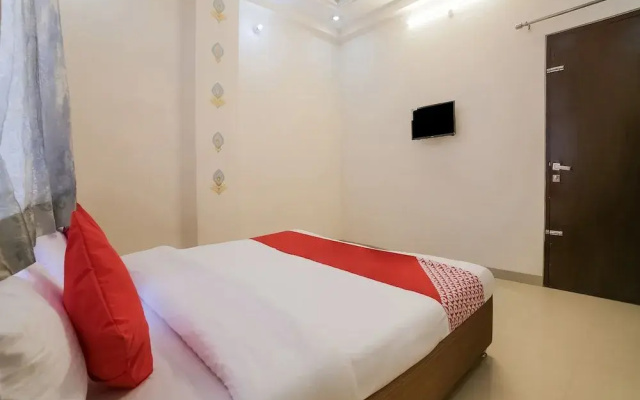 Oyo 37396 Q K Hotel