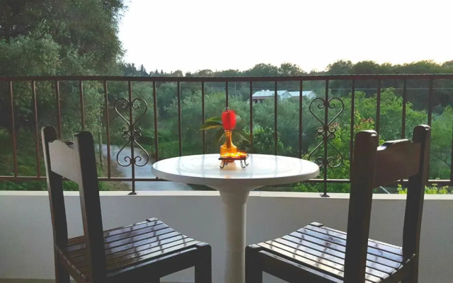Alexandros Studios