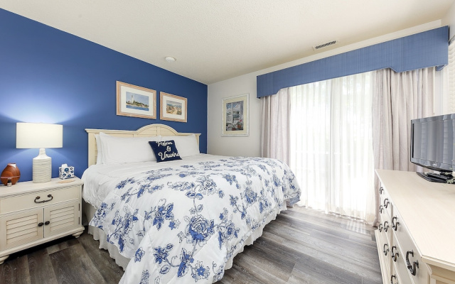 Grand Traverse Bay Lake View Condo 5682
