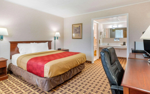 Econo Lodge Mystic