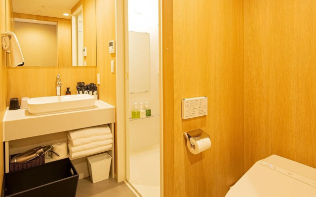 9 Hotel Hakata