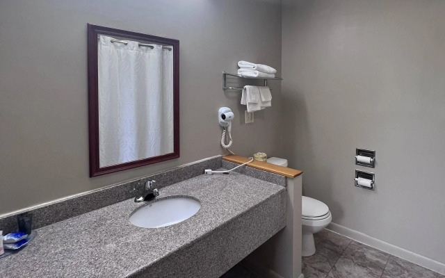 Rodeway Inn & Suites Hershey Chocolate Avenue
