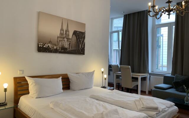 Отель Domapartment Cologne City Altstadt Кёльн комната для гостей