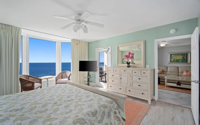 Emerald Beach 2325