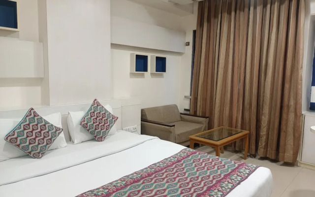 Hotel Apna Palace