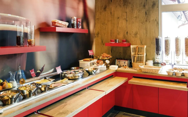 Ibis Chevilly Larue