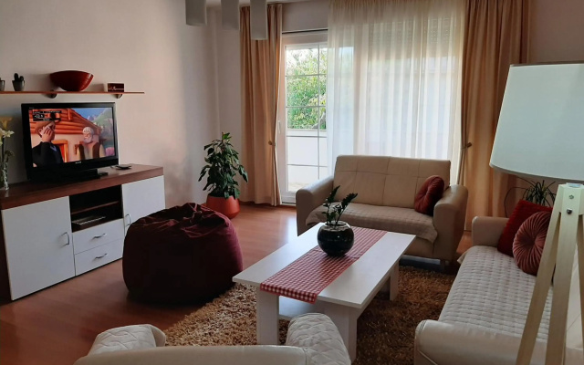 Guest House NO 13