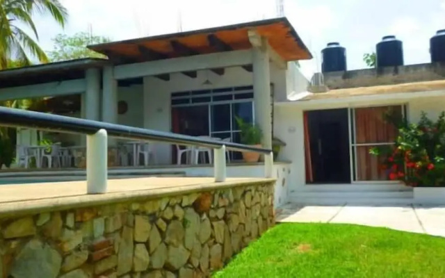 Paraiso Suites Familiar by Villas HK28