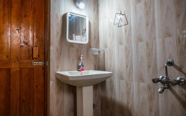 Leo Wooden Resort