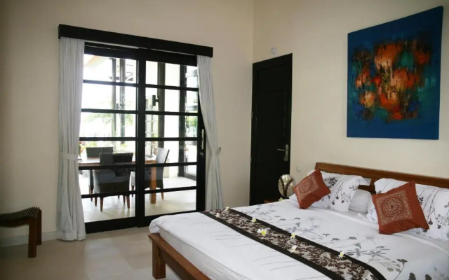 Villa Banjar Beach