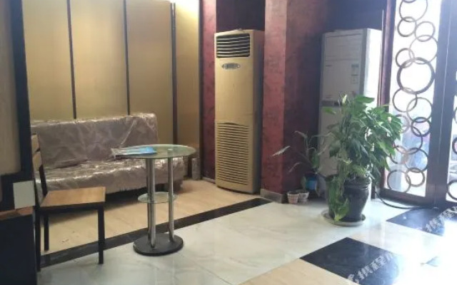 Xiangyang Zhong Ding Hotel