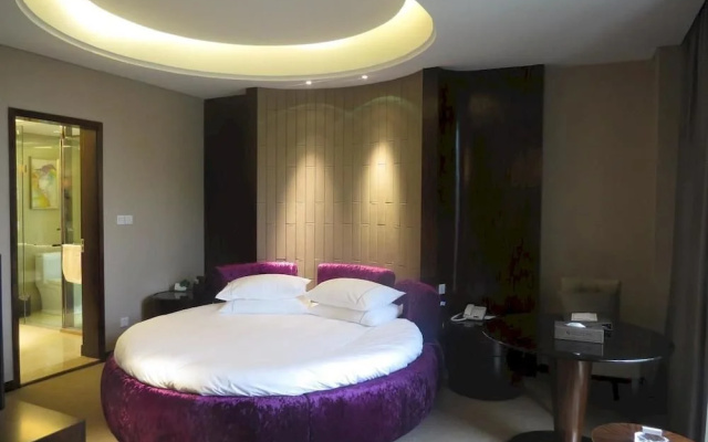 Totem Impress Hotel
