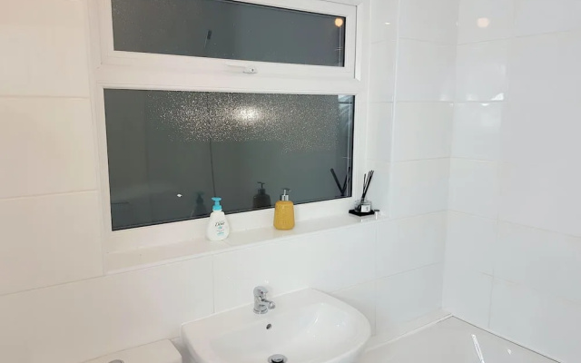 Kunda House Oliver