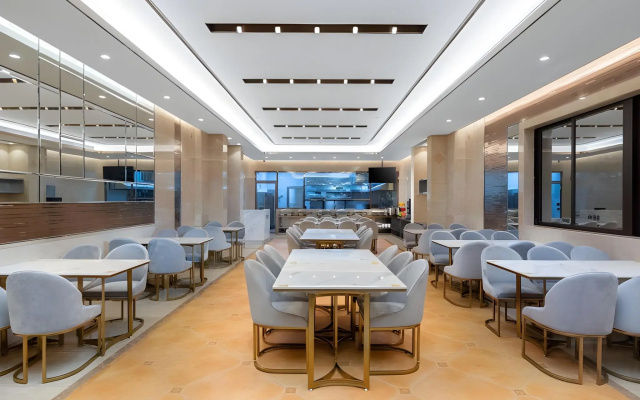 Vienna International Hotel (Dongguan Binhaiwan  )