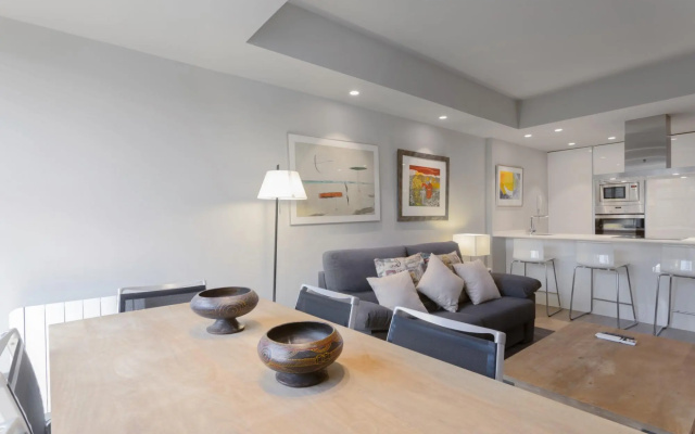 Luxury II in Madrid with 2 bedrooms and 2 bathrooms