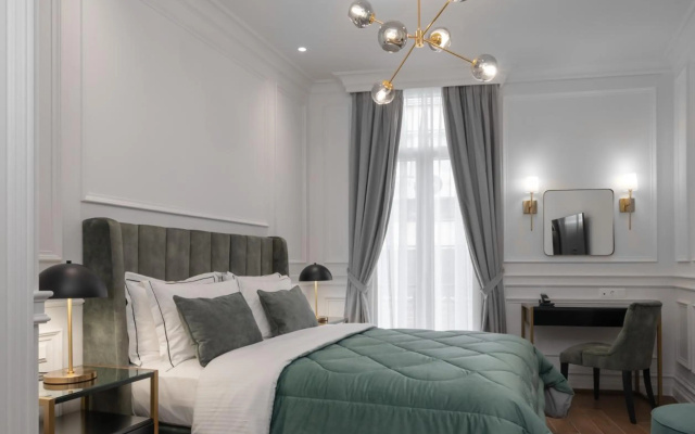 Praxitelous Luxury Suites
