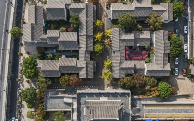 Loulan Courtyard Homestay (Suzhou Pingjiang Road Humble Administrator's Garden)