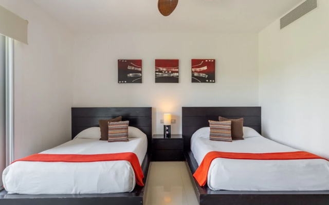 Casa Miramar 2 Bedroom Condo by Redawning