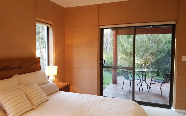 Jarrah Grove Forest Retreat - Adults Only