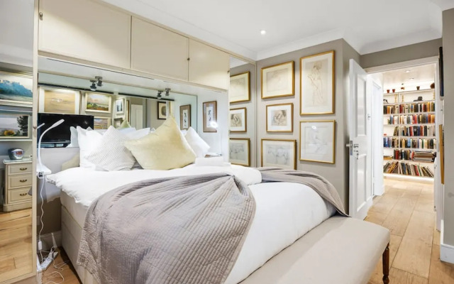 Stunning Flat in Chelsea Kings Road With Balcony