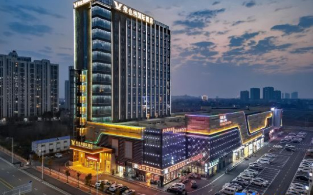 Vienna International Hotel (Shishou Caizhi Cultural Plaza Branch)