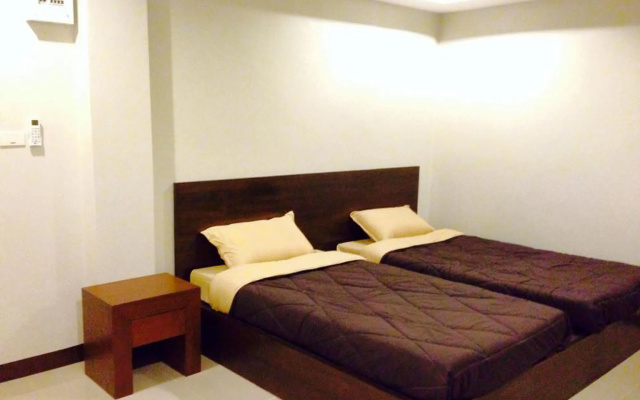 Room Riverside