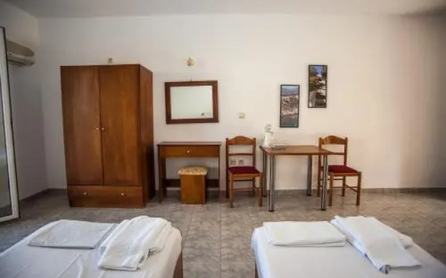 Vlachata Hill Apartments
