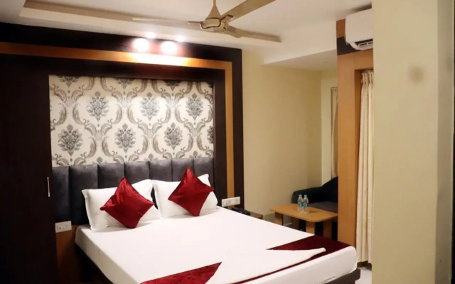 Goroomgo Royal View Digha
