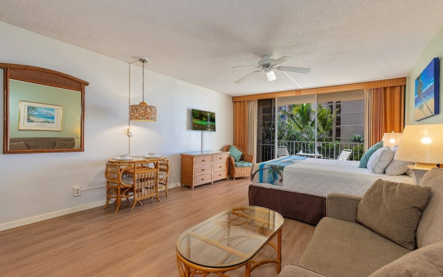 Royal Kahana 217 Condo