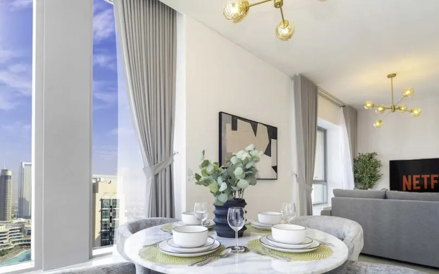 Lux The Burj Khalifa Fountain View Suite