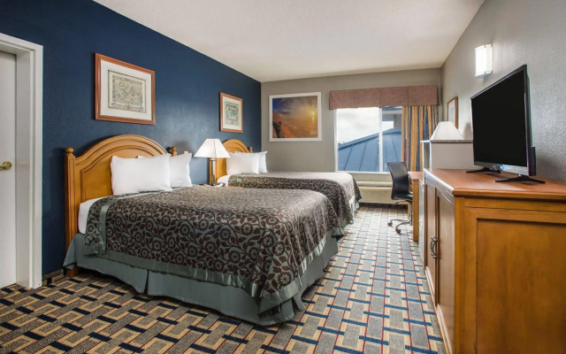 Days Inn And Suites Foley