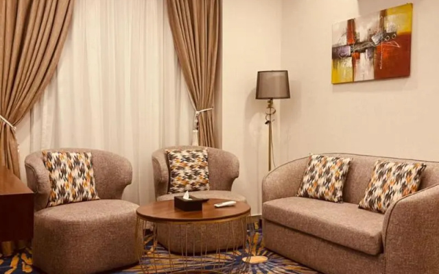 Holiday Al Khaleej Hotel