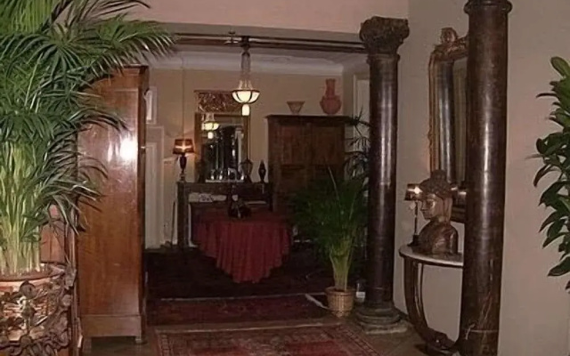 Logis Hôtel-Restaurant Le Moulin D'Artres