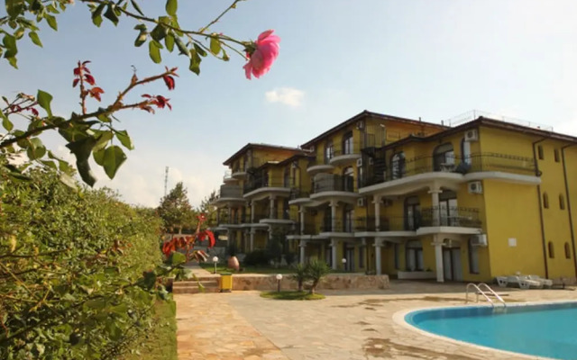 Green Hills Apart Complex